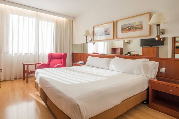  Hôtel ILUNION Les Corts – Spa Barcelone