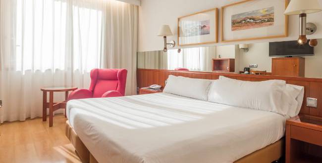 Hôtel ILUNION Les Corts – Spa Barcelone Hôtel ILUNION Les Corts – Spa Barcelone